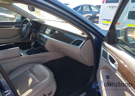 2015 Hyundai Genesis 3.8 z USA, uszkodzony, nr VIN KMHGN4JE1FU074400